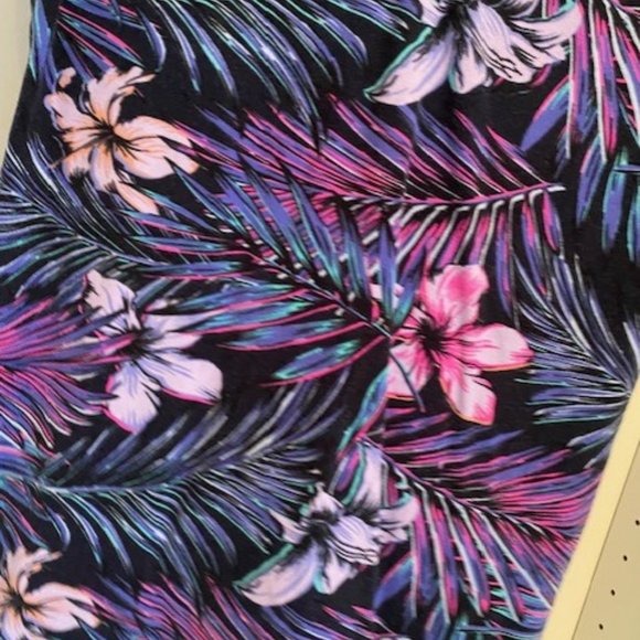 Tropical flower dress - Picture 2 of 4